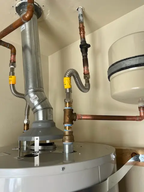 Water heater installation and plumbing repair in Wilshire Heights